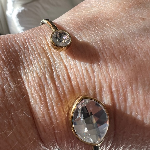 Swarovski touchstone gold tone bangle with clear crystal - Picture 6 of 8